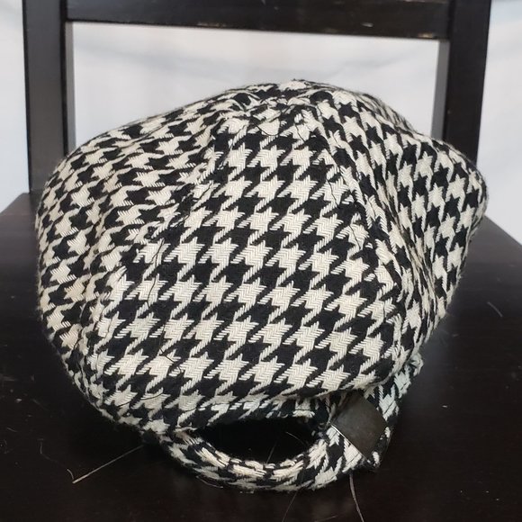 Black & White Houndstooth Baker Boy Cap - Picture 6 of 7
